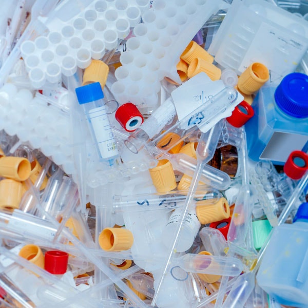 Comment bien gérer l’élimination des déchets de soins à risque infectieux ?